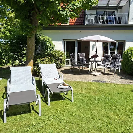 Haus Wattenblick Strandlaeufer Apartament Warwerort